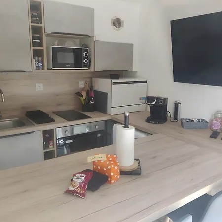 Ma Petite Maison De *