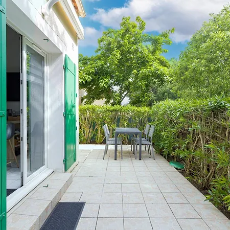 Ma Petite Maison De *